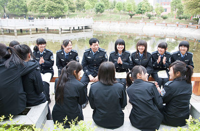 探索未来,首选2+3中专警校